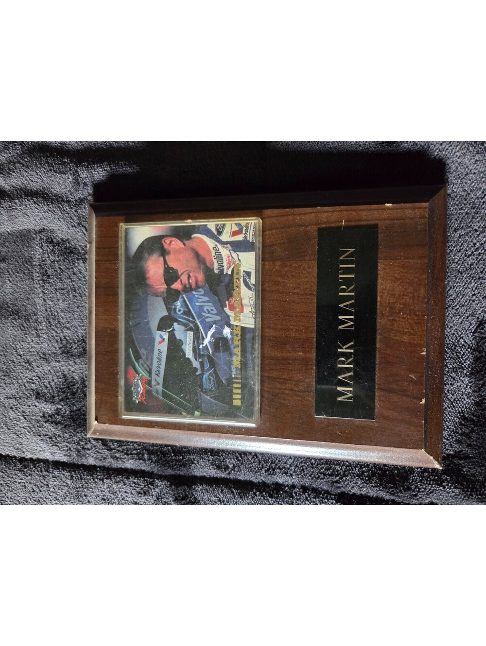 Mark Martin NASCAR Display Plaque With Embedded Racing Card and Nameplate